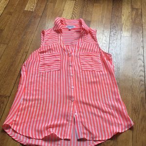 Sleeveless button down shirt